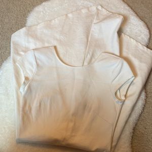 🚛 Windsor High Low Crème Dress